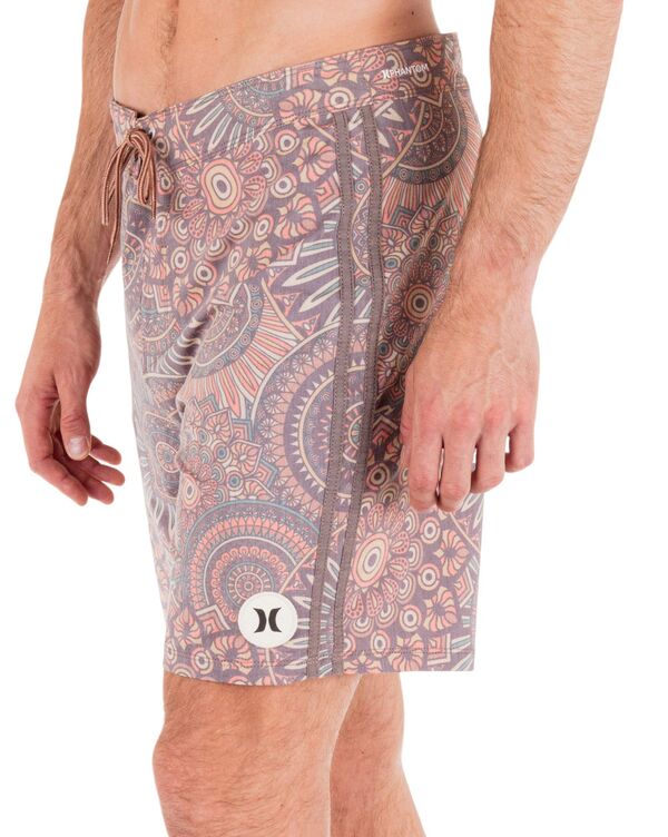 【送料無料】 ハーレー メンズ ハーフパンツ・ショーツ 水着 Hurley Men's Phantom Naturals Tailgate 18" Boardshorts Matador