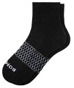 【送料無料】 ボンバス レディース 靴下 アンダーウェア Bombas Solids Ribbed Quarter Socks Pure Black(4)