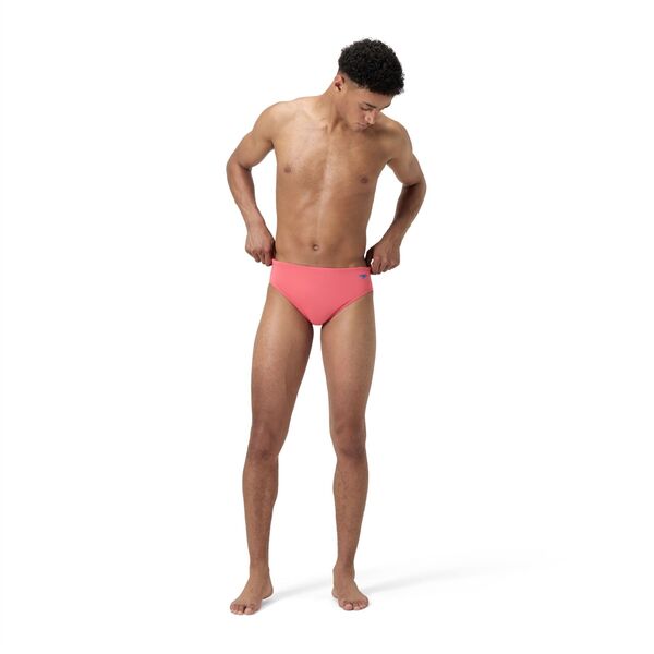 【送料無料】 スピード メンズ ハーフパンツ・ショーツ 水着 Speedo Men's Solid One Swim Briefs Coral Sands