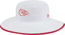 【送料無料】 ニューエラ レディース 帽子 アクセサリー New Era Adult Kansas City Chiefs Training Camp 2025 Panama White Adjustable Bucket Hat