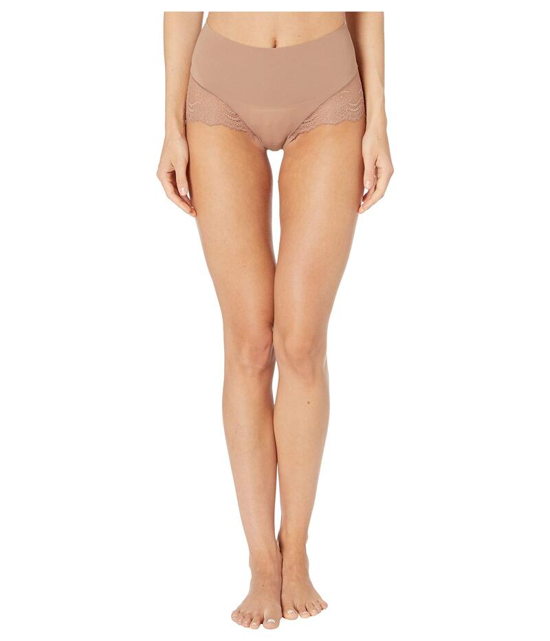 【送料無料】 スパンク レディース パンツ アンダーウェア SPANX Shapewear For Women Undie-Tectable Lace Hi-Hipster Panty Cafe Au Lait