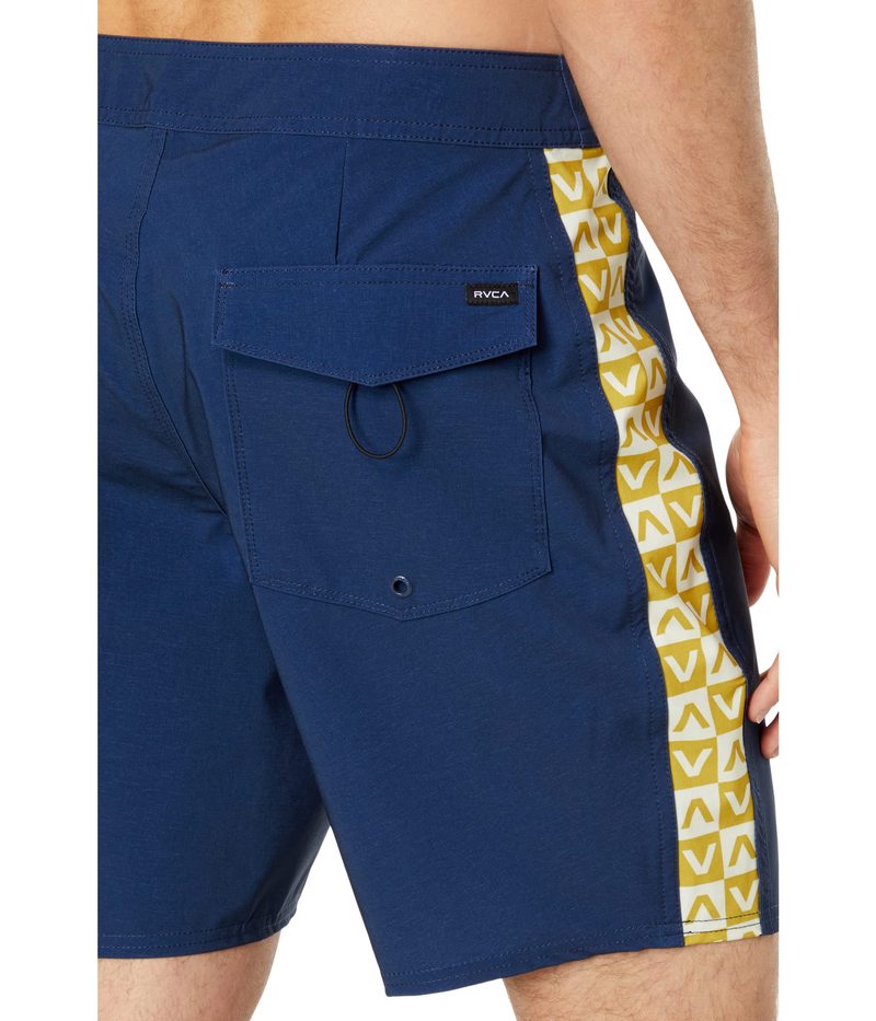 【送料無料】 ルーカ メンズ ハーフパンツ・ショーツ 水着 Apex 18" Trunks Moody Blue