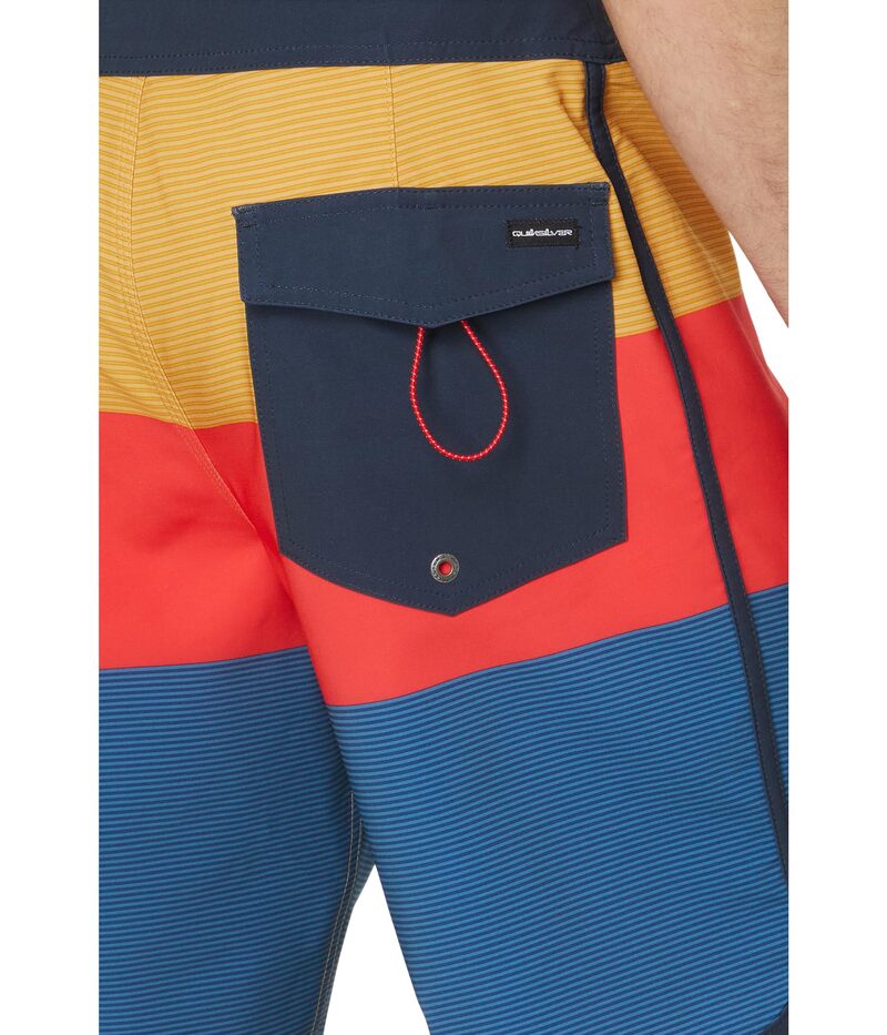 【送料無料】 クイックシルバー メンズ ハーフパンツ・ショーツ 水着 Surfsilk Tijuana 19" Boardshorts Swim Trunk Cayenne