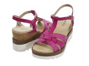 【送料無料】 ベネリ レディース サンダル シューズ Carly Fushia Suede
