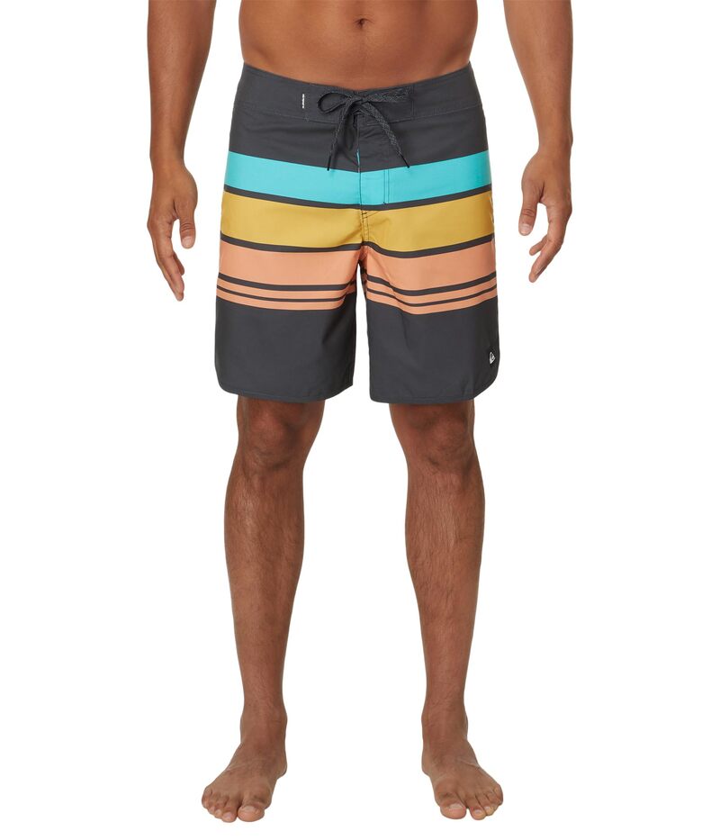 【送料無料】 クイックシルバー メンズ ハーフパンツ・ショーツ 水着 Everyday Stripe 19" Boardshorts Swim Trunk Tarmac