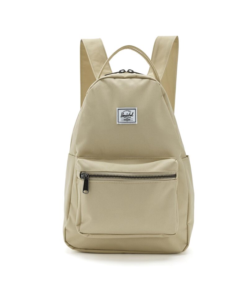 ■ブランド Herschel Supply Co. (ハーシェルサプライ)■商品名 Herschel Nova Small Backpack■商品は海外よりお取り寄せの商品となりますので、お届けまで10日-3週間前後お時間頂いております。 ■ブランド・商品・デザインによって大きな差異がある場合があります。 ■あくまで平均的なサイズ表ですので「目安」として参考にしてください。 ■お届けの商品は1枚目のお写真となります。色展開がある場合、2枚目以降は参考画像となる場合がございます。 ■只今、一部を除くすべて商品につきまして、期間限定で送料無料となります。 ■スマートフォンで商品を見ているお客様につきまして、商品ページに御座います「かごに追加」のボタンを押して頂きますと、お取り寄せが可能なサイズが選択できます。 ※沖縄・離島・一部地域は追加送料(3,300円)が掛かります。