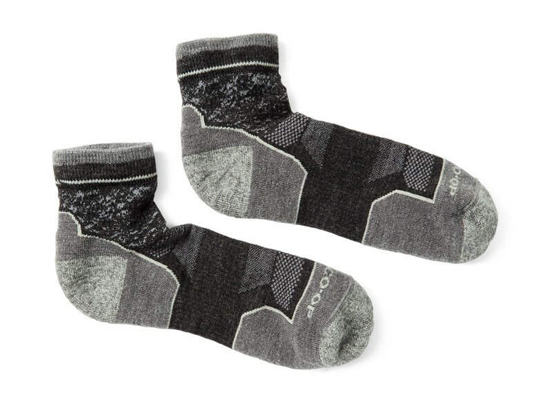 【送料無料】 アールイーアイ メンズ 靴下 アンダーウェア Merino Wool Lightweight Flash Quarter Socks ASPHALT