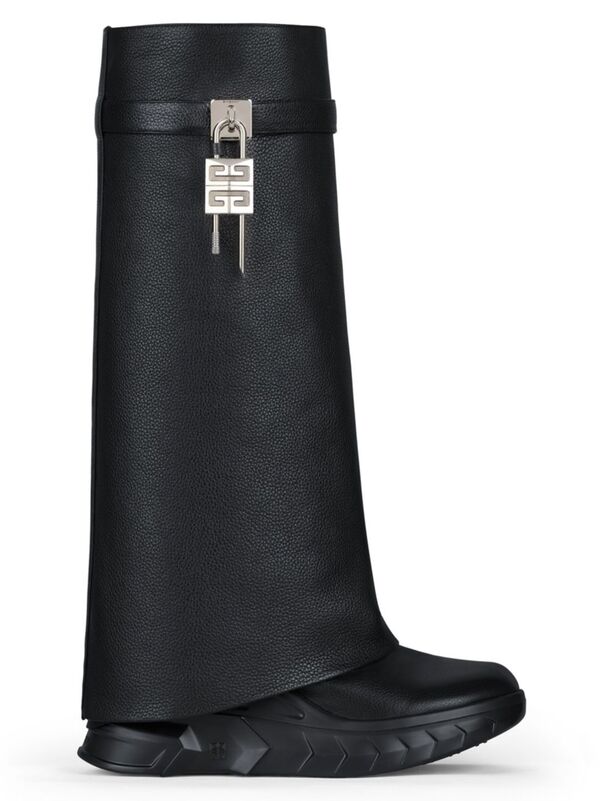 【送料無料】 ジバンシー レディース ブーツ・レインブーツ シューズ Shark Lock Biker Boots in Grained Leather black