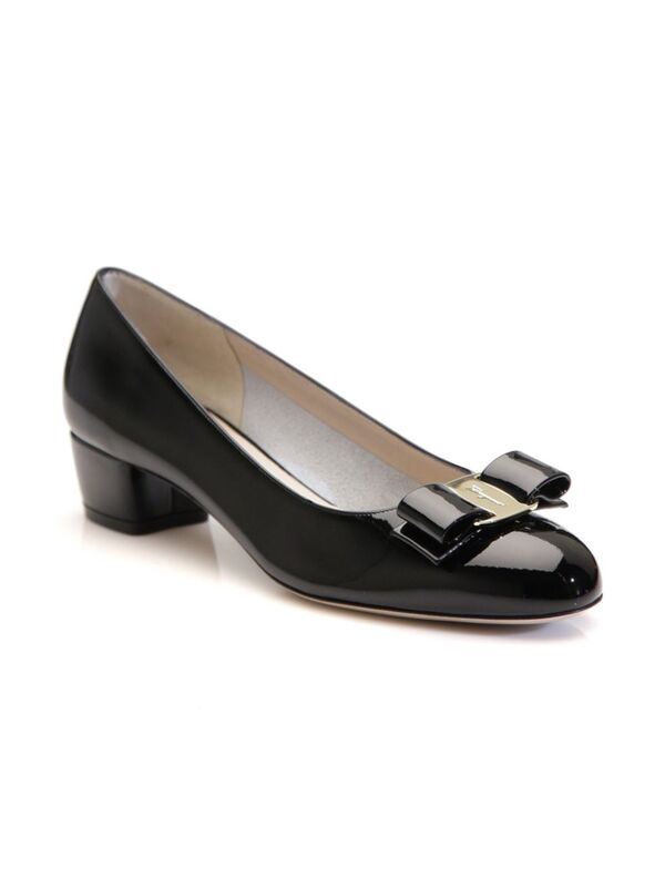 【送料無料】 フェラガモ レディース パンプス シューズ Vara Patent Leather Pumps black