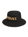 ■帽子サイズ サイズ｜ 頭囲 S/M ｜ 58cm M/L ｜ 60cm ■ブランド Versace (ヴェルサーチ)■商品名 Logo-Embroidered Cotton Bucket Hat■商品は海外よりお取り寄せの商品となりますので、お届けまで10日-14日前後お時間頂いております。 ■ブランド・商品・デザインによって大きな差異がある場合があります。 ■あくまで平均的なサイズ表ですので「目安」として参考にしてください。 ■お届けの商品は1枚目のお写真となります。色展開がある場合、2枚目以降は参考画像となる場合がございます。 ■只今、一部を除くすべて商品につきまして、期間限定で送料無料となります。 ※沖縄・離島・一部地域は追加送料(3,300円)が掛かります。