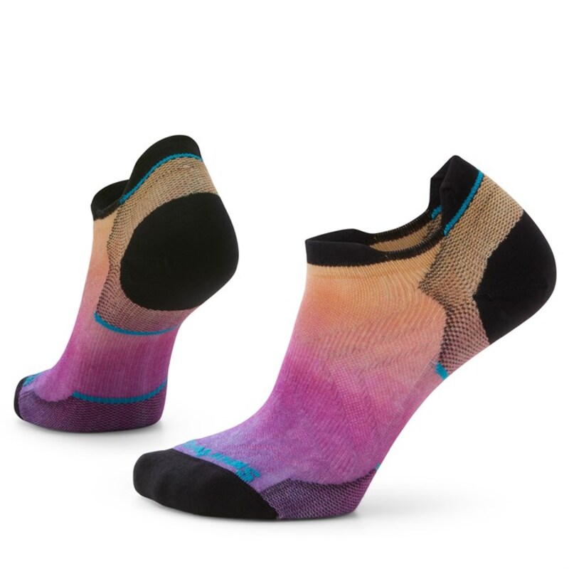 楽天ReVida 楽天市場店【送料無料】 スマートウール レディース 靴下 アンダーウェア Smartwool Run Zero Cushion Ombre Print Low Ankle Socks - Women's Tandoori Orange