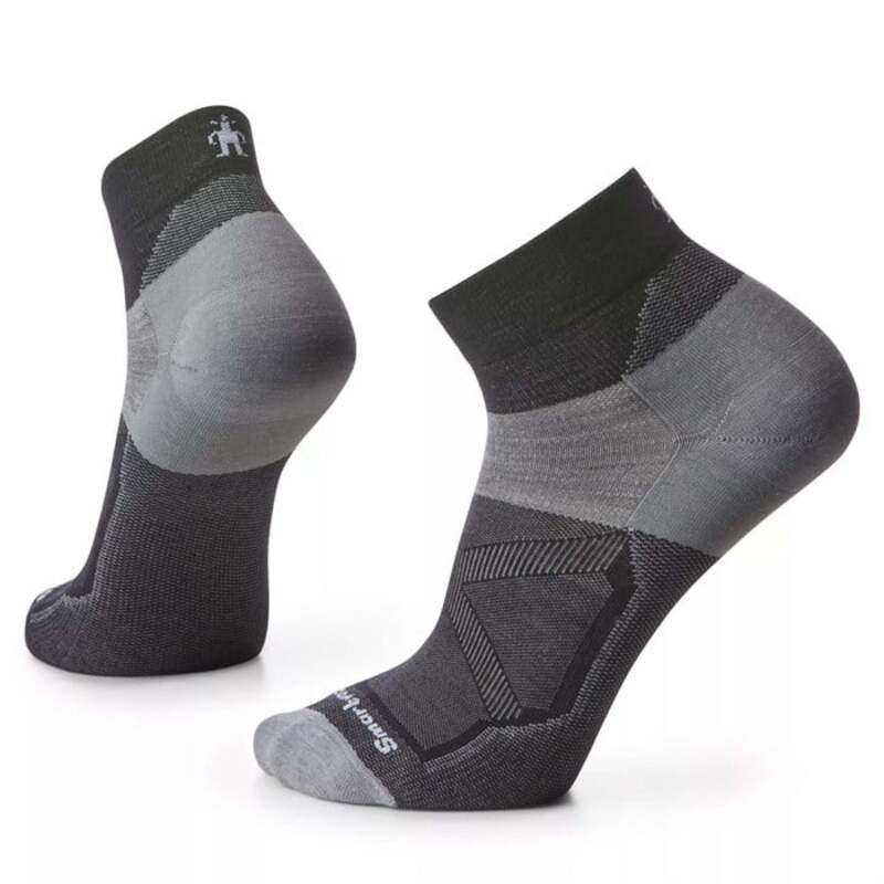 楽天ReVida 楽天市場店【送料無料】 スマートウール メンズ 靴下 アンダーウェア Smartwool Bike Zero Cushion Ankle Socks Black
