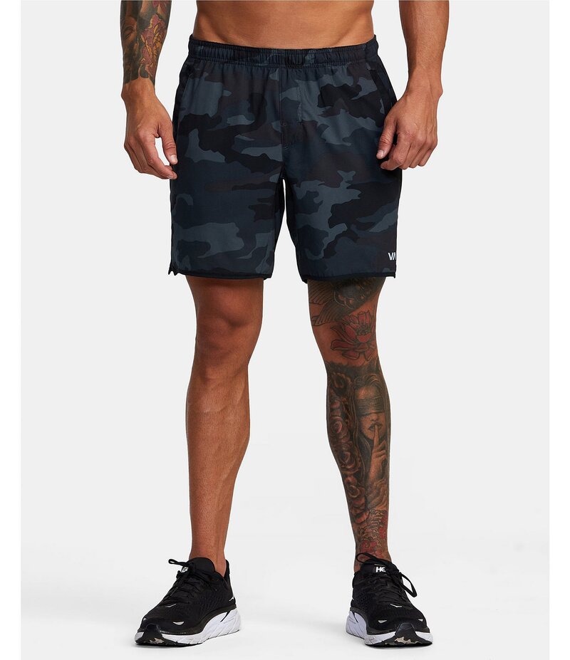 ルーカ メンズ ボトムス ハーフパンツ・ショーツ ストレッチ Camouflage RVCA Yogger Performance Stretch 17 Outseam Print Walk Shorts