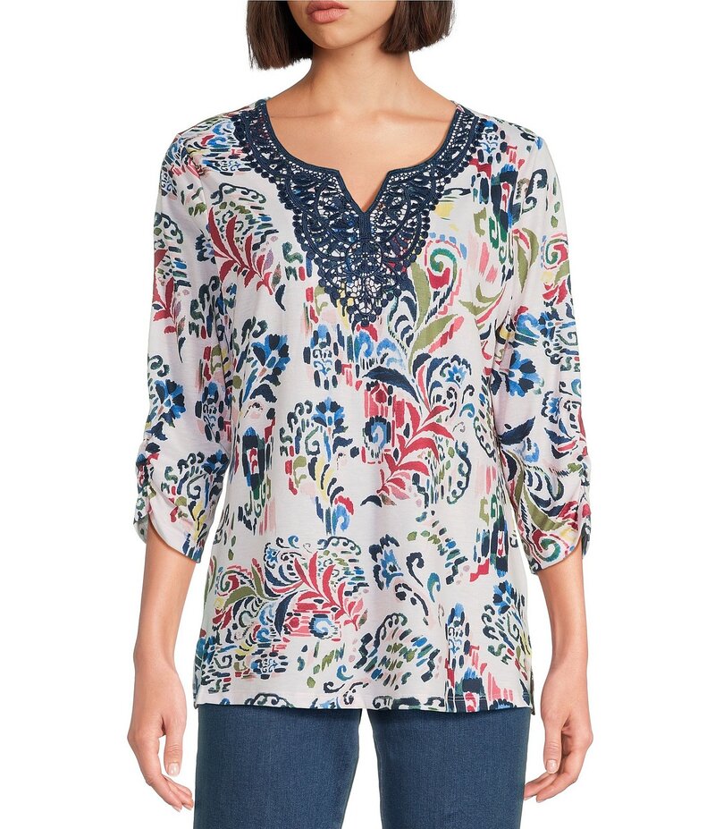 アリソン デイリー レディース トップス シャツ レース ニット Allison Daley Flowery Ikat 3/4 Sleeve Split Round Neck Lace Detail ..