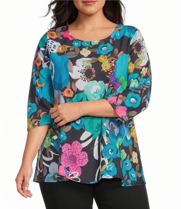 キャロライン ローズ レディース トップス シャツ クレープ A ライン フラワー柄 プラスサイズ プリント フラワー Caroline Rose Plus Bright Multi Floral Print Crepe Scoop Neck 3/4 Sleeve A-Line Flare Top Multi Black ブラック