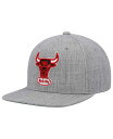 ミッチェル＆ネス ミッチェル&ネス メンズ 帽子 アクセサリー Men's Heathered Gray Chicago Bulls Hardwood Classics Team 2.0 Snapback Hat Heathered Gray