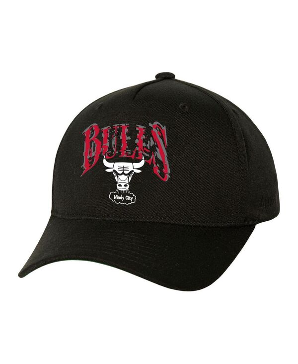 ミッチェル＆ネス 【送料無料】 ミッチェル&ネス メンズ 帽子 アクセサリー Men's Black Chicago Bulls SUGA x NBA by Capsule Collection Glitch Stretch Snapback Hat Black