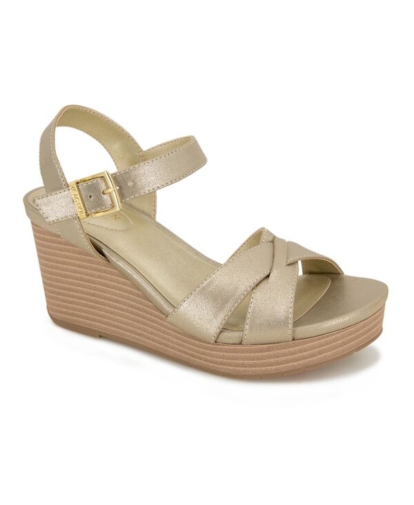 【送料無料】 ケネスコール レディース サンダル シューズ Women's Clarissa Wedge Sandals Soft Gold