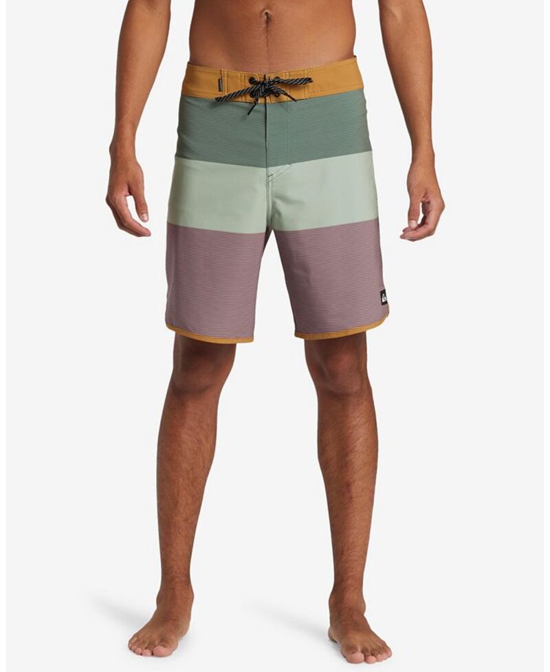 【送料無料】 クイックシルバー メンズ ハーフパンツ・ショーツ 水着 men's Surfsilk Tijuana Shorts Cayenne