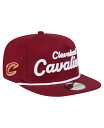 【送料無料】 ニューエラ メンズ 帽子 アクセサリー Men's Wine Cleveland Cavaliers Team Text Golfer Snapb...