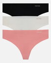 【送料無料】 カルバンクライン レディース パンツ アンダーウェア Women's Invisibles 3-Pack Thong Underwear QD35...