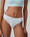 【送料無料】 カルバンクライン レディース パンツ アンダーウェア Women's Invisibles 3-Pack Thong Underwear QD35...
