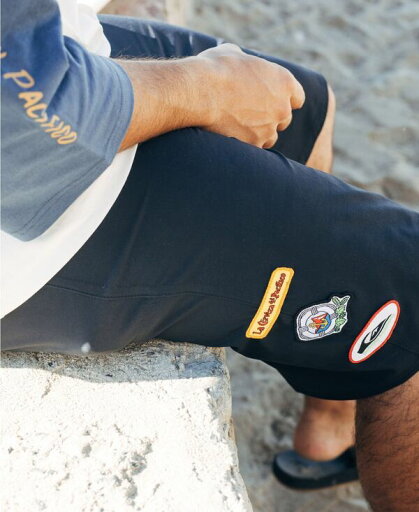 【送料無料】 クイックシルバー メンズ ハーフパンツ・ショーツ 水着 Men's Pacifico Straight Leg 18.5 Boardshorts Black 【送料無料】 クイックシルバー メンズ ハーフパンツ・ショーツ 水着 Men's Pacifico Straight Leg 18.5 Boardshorts Black