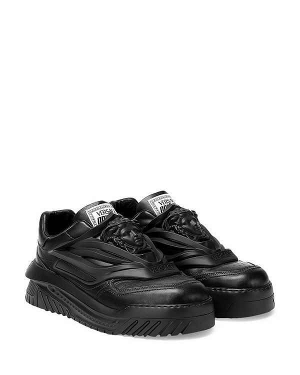 【送料無料】 ヴェルサーチ メンズ スニーカー シューズ Men's Odissea Low Top Sneakers Black