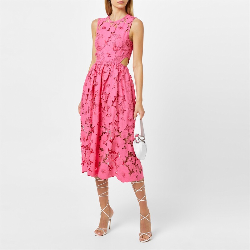 ロングワンピース シャツ ロング マキシ マキシワンピース きれいめ ドレス 夏用の ハイエンド 黒の サスペンダー 付き バックレス ドレス。 ゆったり スリット入りの ボトム ロング スカート。 海辺での 休日の ビーチ ドレスに 最適。