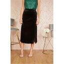 【送料無料】 ユミキム レディース スカート ボトムス Black Velvet Skirt With Front Slit Black(4)