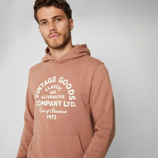 【送料無料】 スリードベア メンズ パーカー・スウェット アウター 'Granby' Vintage Graphic Hoodie Brown 【送料無料】 スリードベア メンズ パーカー・スウェット アウター 'Granby' Vintage Graphic Hoodie Brown