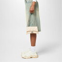【送料無料】 バレンシアガ レディース 財布 アクセサリー Crush Xs Chain Quilted Bag Nude 9518