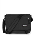 【送料無料】 イーストパック レディース ハンドバッグ バッグ Delegate + Medium Shoulder Bag Black