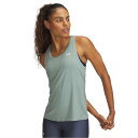 【送料無料】 アンダーアーマー レディース タンクトップ トップス Armour Knockout Tank Top Women's Silica Green