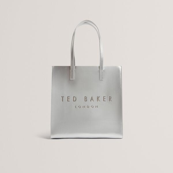 ■ブランド Ted Baker (テッドベーカー)■商品名 Ted Baker Ted Baker Crinkle Icon Tote Bag■商品は海外よりお取り寄せの商品となりますので、お届けまで10日-3週間前後お時間頂いております。 ■ブランド・商品・デザインによって大きな差異がある場合があります。 ■あくまで平均的なサイズ表ですので「目安」として参考にしてください。 ■お届けの商品は1枚目のお写真となります。色展開がある場合、2枚目以降は参考画像となる場合がございます。 ■只今、一部を除くすべて商品につきまして、期間限定で送料無料となります。 ■スマートフォンで商品を見ているお客様につきまして、商品ページに御座います「かごに追加」のボタンを押して頂きますと、お取り寄せが可能なサイズが選択できます。 ※沖縄・離島・一部地域は追加送料(3,300円)が掛かります。