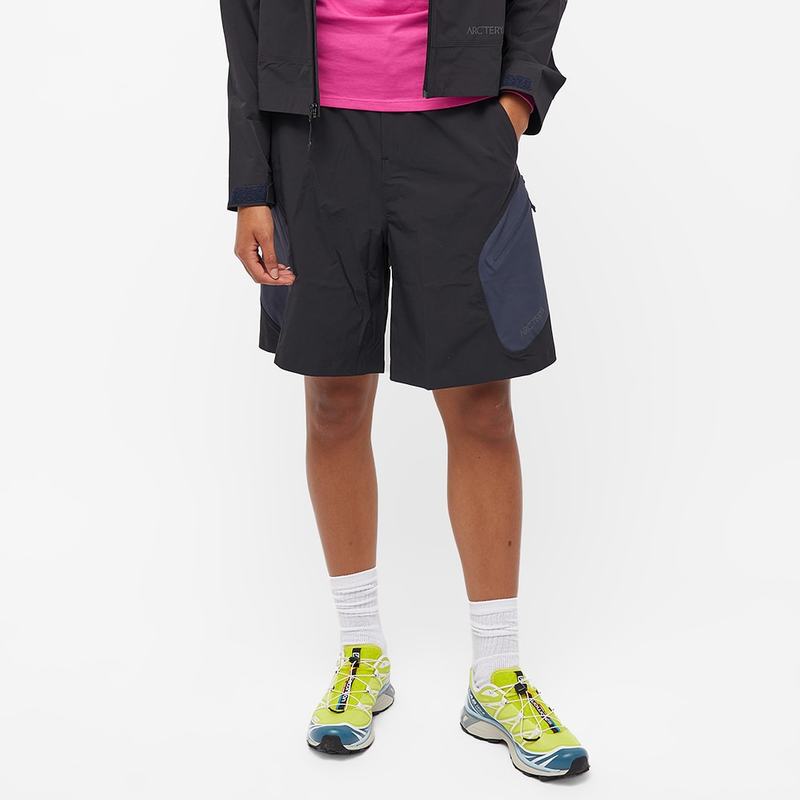 アークテリクス レディース ハーフパンツ・ショーツ ボトムス Arcteryx System A Eislen Cargo Short Midnight Black