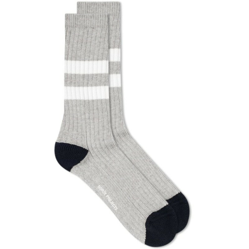 ■ブランド Norse Projects (ノースプロジェクト)■商品名 Norse Projects Bjarki Cotton Sport Sock■商品は海外よりお取り寄せの商品となりますので、お届けまで10日-14日前後お時間頂いております。 ■ブランド・商品・デザインによって大きな差異がある場合があります。 ■あくまで平均的なサイズ表ですので「目安」として参考にしてください。 ■お届けの商品は1枚目のお写真となります。色展開がある場合、2枚目以降は参考画像となる場合がございます。 ■只今、一部を除くすべて商品につきまして、期間限定で送料無料となります。 ※沖縄・離島・一部地域は追加送料(3,300円)が掛かります。