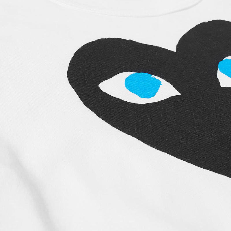 として コム・デ・ギャルソン メンズ Tシャツ トップス Comme des Garcons Play Double Heart Logo Tee White & Black：ReVida 店 がある