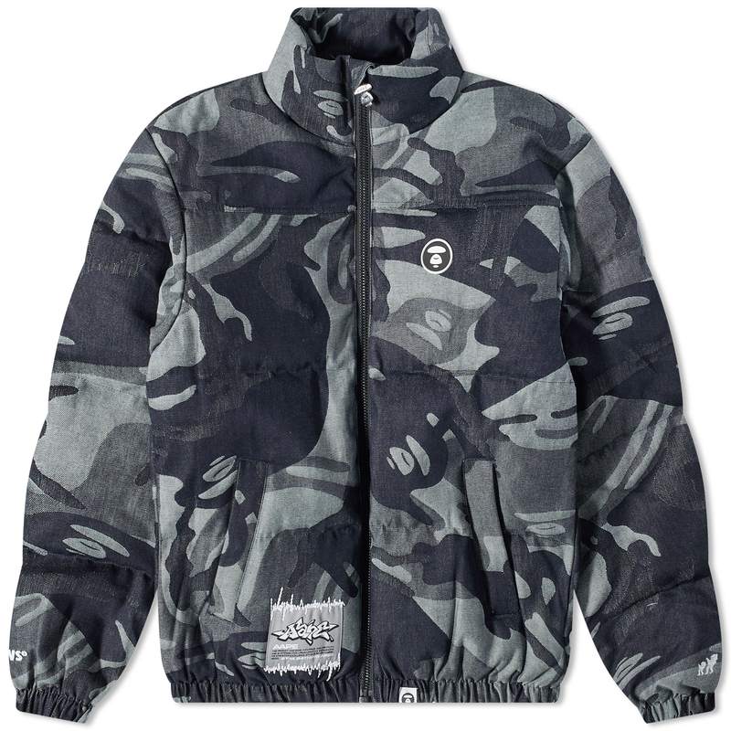 【送料無料】 ベイシング エイプ メンズ ジャケット ブルゾン ダウンジャケット アウター AAPE Panel Down Jacket Blue Camo