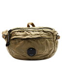 【送料無料】 シーピーカンパニー メンズ ボディバッグ・ウエストポーチ バッグ C.P. Company Lens Bumbag Ivy Green