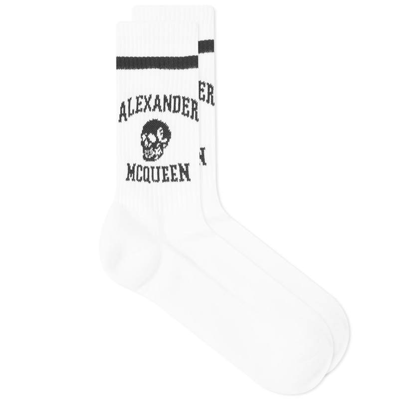 ■ブランド Alexander McQueen (アレキサンダー・マックイーン)■商品名 Alexander McQueen Varsity Skull Logo Sock■商品は海外よりお取り寄せの商品となりますので、お届けまで10日-14日前後お時間頂いております。 ■ブランド・商品・デザインによって大きな差異がある場合があります。 ■あくまで平均的なサイズ表ですので「目安」として参考にしてください。 ■お届けの商品は1枚目のお写真となります。色展開がある場合、2枚目以降は参考画像となる場合がございます。 ■只今、一部を除くすべて商品につきまして、期間限定で送料無料となります。 ※沖縄・離島・一部地域は追加送料(3,300円)が掛かります。