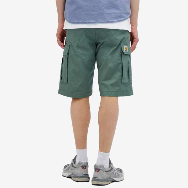 【送料無料】 カーハート メンズ ハーフパンツ・ショーツ ボトムス Carhartt WIP Regular Cargo Shorts Duck Green