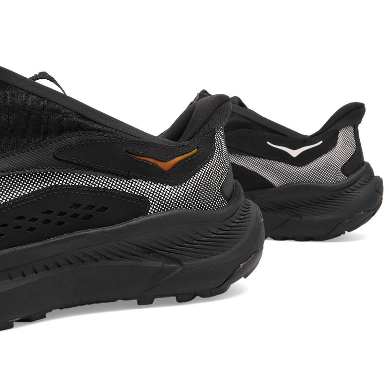 【送料無料】 ホッカオネオネ メンズ スニーカー シューズ HOKA ONE ONE U Project Transport Ts Sneaker Black & White