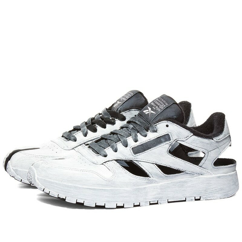 リーボック メンズ スニーカー シューズ Maison Margiela x Reebok Cut Out Classic Sneaker White & Black