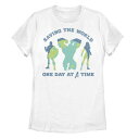 【送料無料】 ライセンス キャラクター レディース Tシャツ トップス Juniors Marvel Earth Day Avengers Saving The...