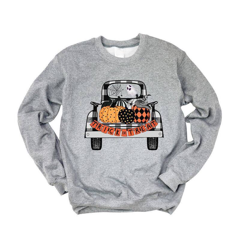 【送料無料】 Simply Sage Market レディース Tシャツ トップス Trick Or Treat Truck Sweatshirt Graphite