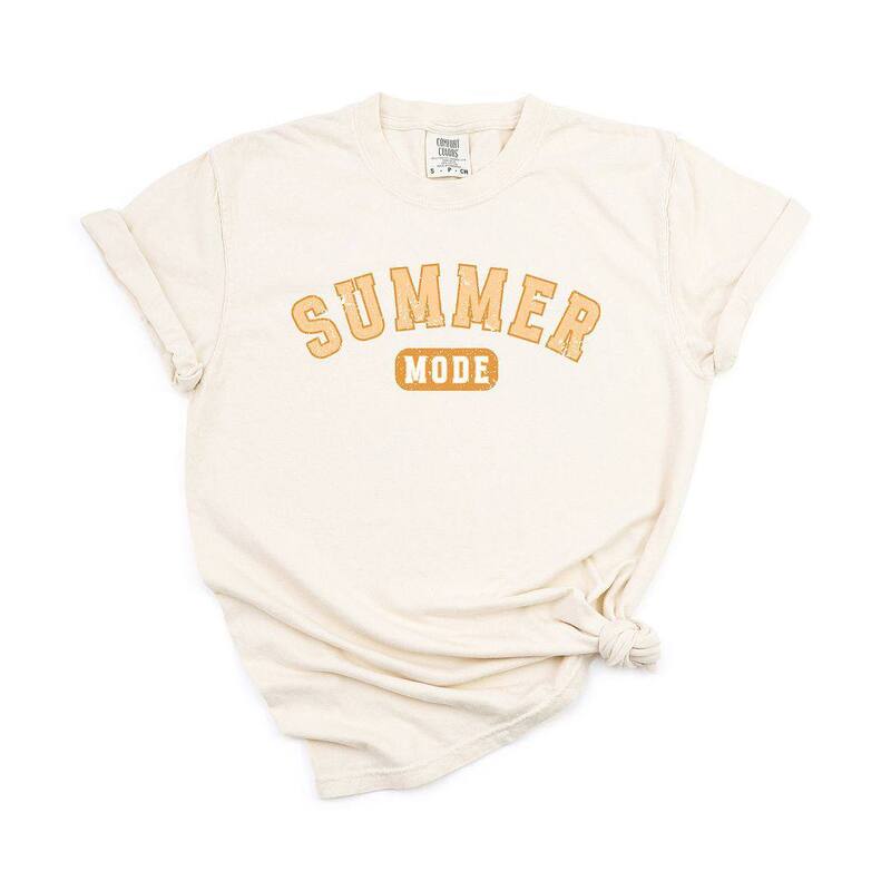 【送料無料】 Simply Sage Market レディース Tシャツ トップス Summer Mode Distressed Garment Dyed Tees Ivory