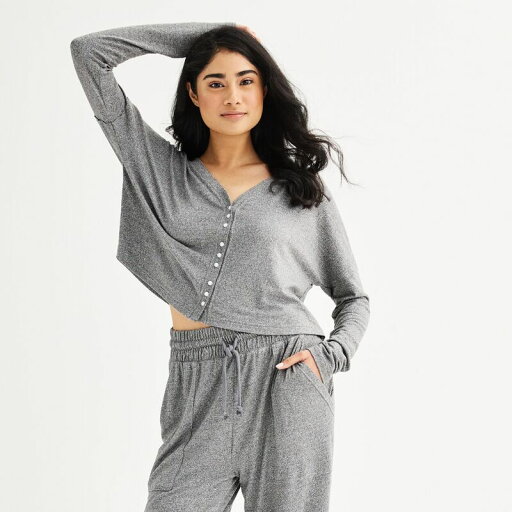【送料無料】 エスオー レディース Tシャツ トップス Juniors' SO Cropped Hacci Cardigan Forged Iron 【送料無料】 エスオー レディース Tシャツ トップス Juniors' SO Cropped Hacci Cardigan Forged Iron
