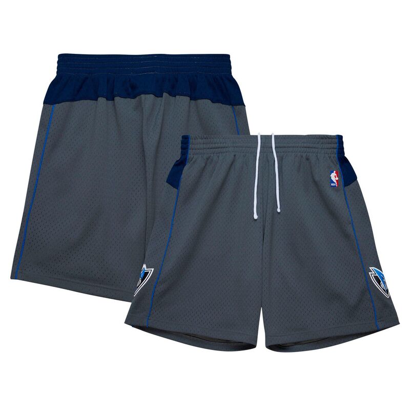 【送料無料】 ミッチェル&ネス メンズ ハーフパンツ・ショーツ ボトムス Men's Mitchell & Ness Gray Dallas Mavericks 2003/04 Replica Shorts Mav Grey