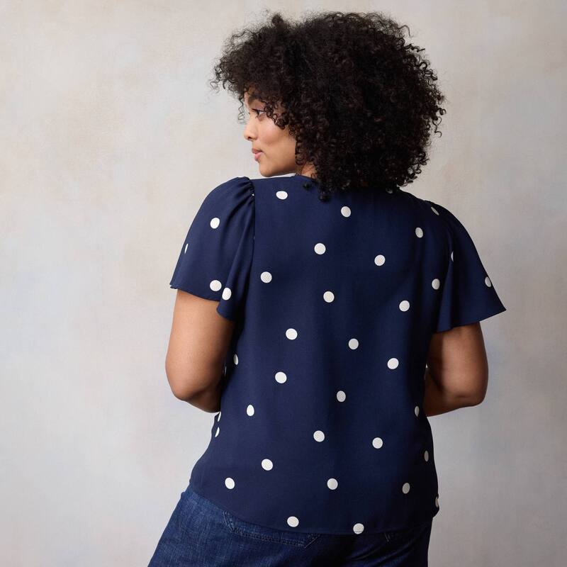 【送料無料】 LC Lauren Conrad レディース シャツ トップス Plus Size LC Lauren Conrad Woven Tie-Front Flutter Sleeve Top Navy Audrey Dot